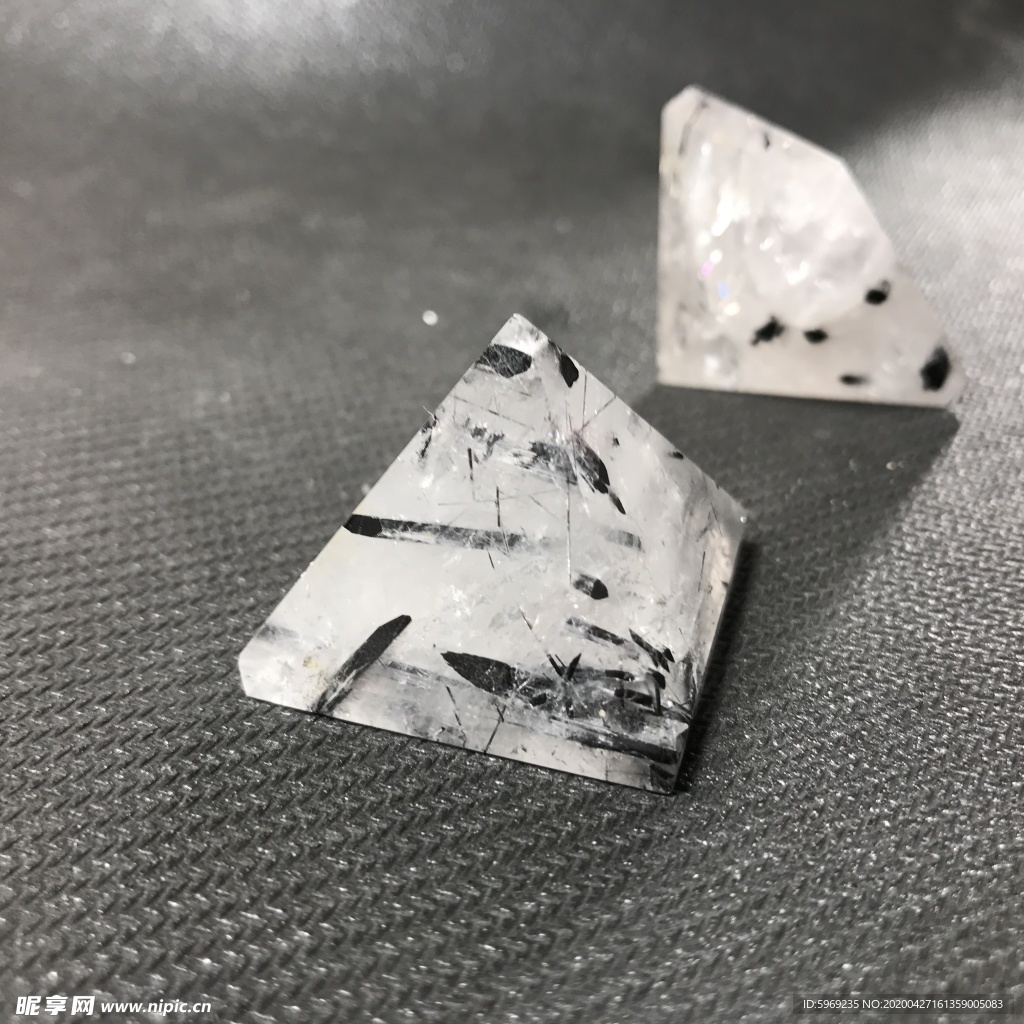 水晶 黑碧玺 金字塔