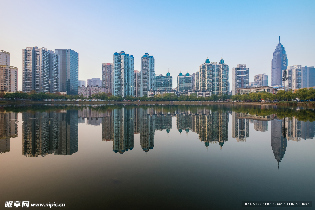 城市