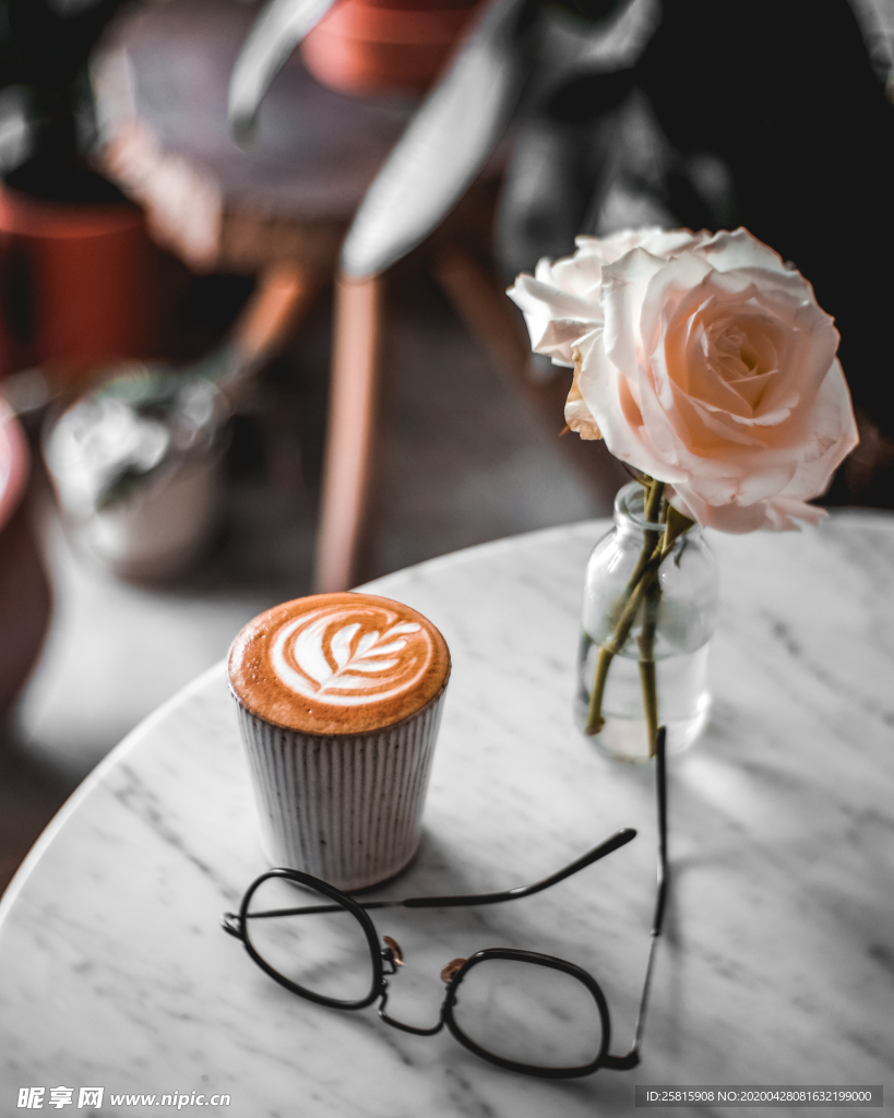 咖啡拉花咖啡图片