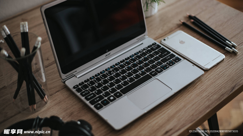 苹果笔记本电脑图片