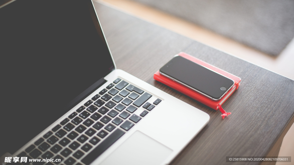 苹果笔记本电脑图片