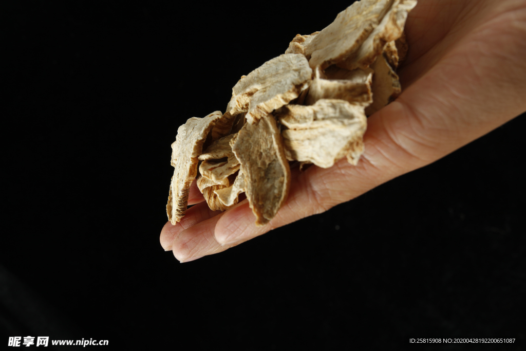 玛卡中药药材图片