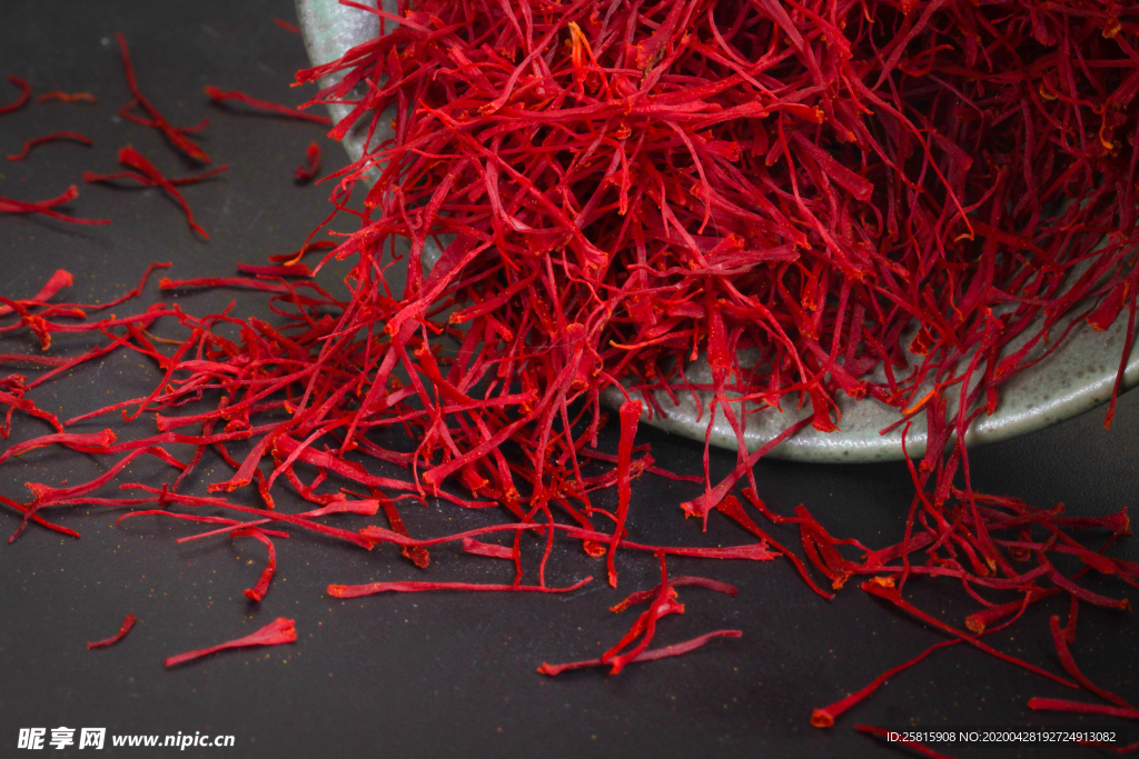 藏红花中药药材图片