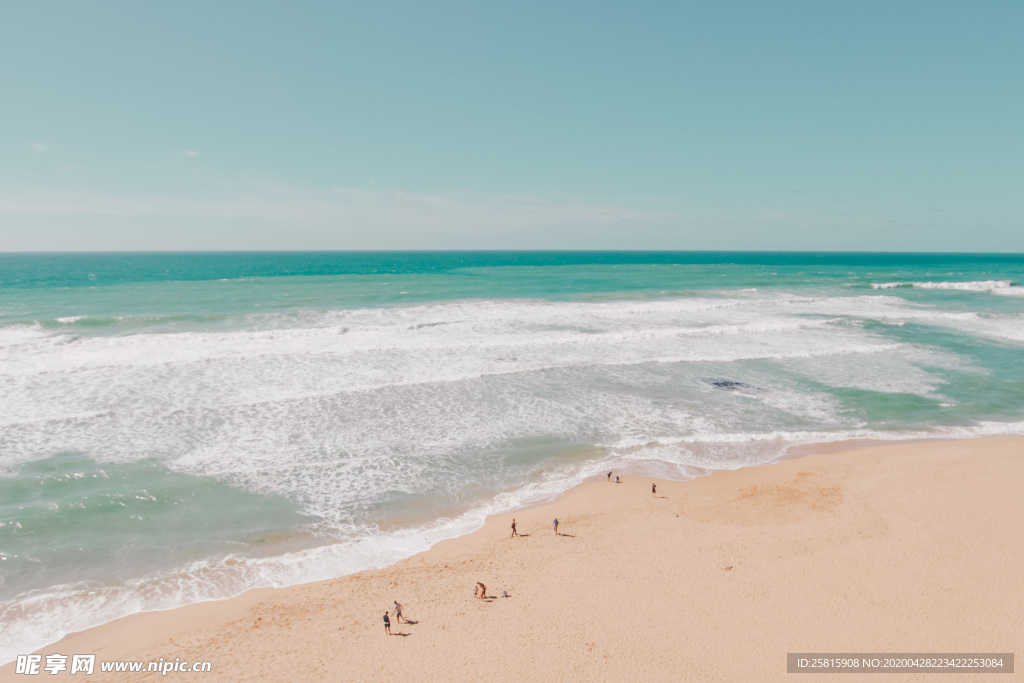 沙滩海岸唯美图片