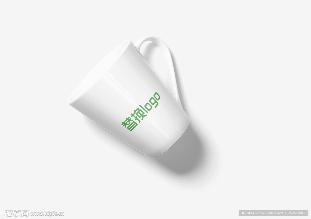 白色马克杯样机