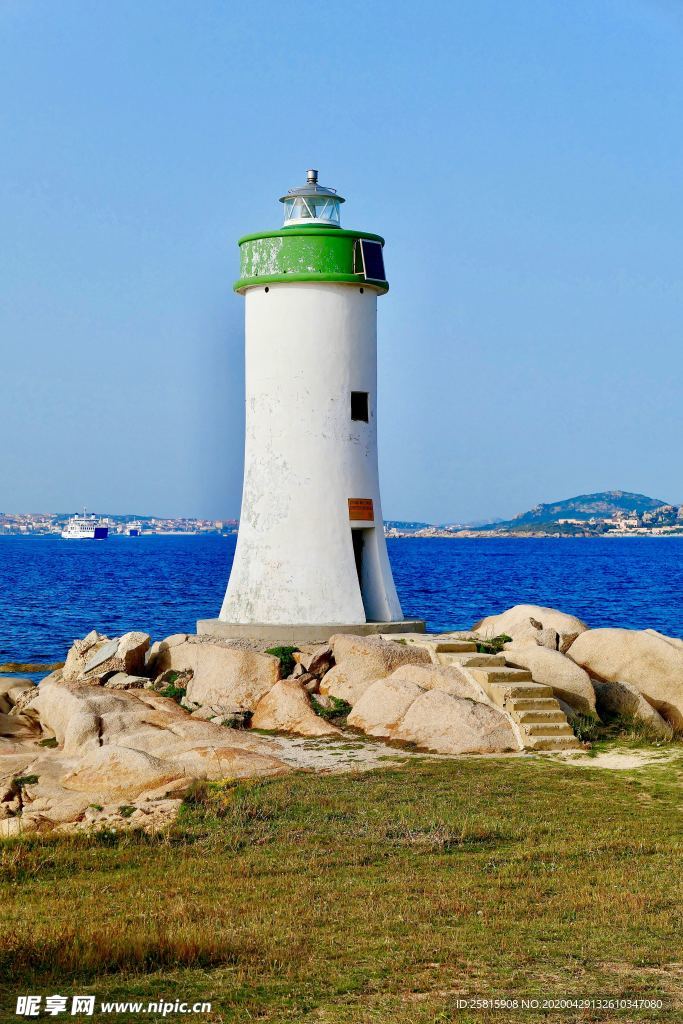 灯塔航海方向指示图片