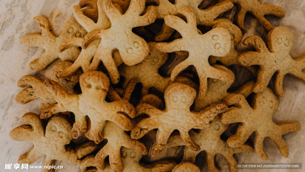 姜饼烘焙甜品图片