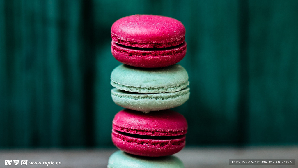 马卡龙五颜六色甜品图片