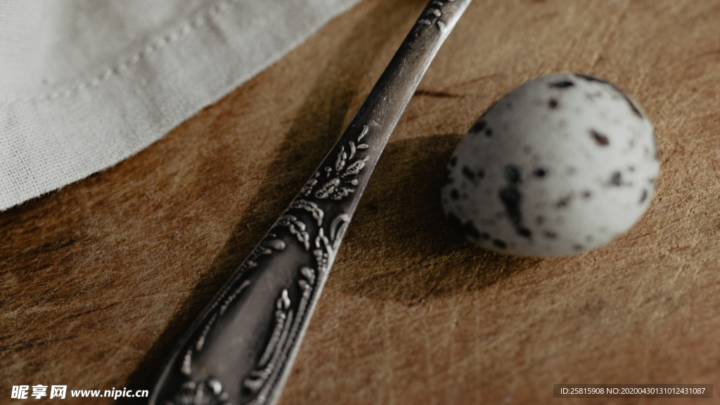 鹌鹑蛋特写图片