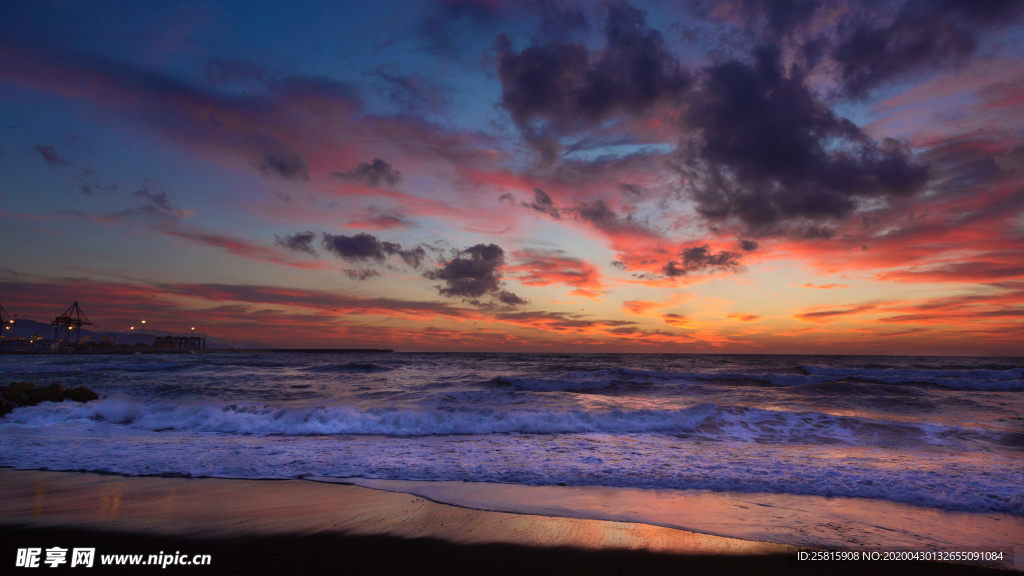 沙滩海岸唯美图片