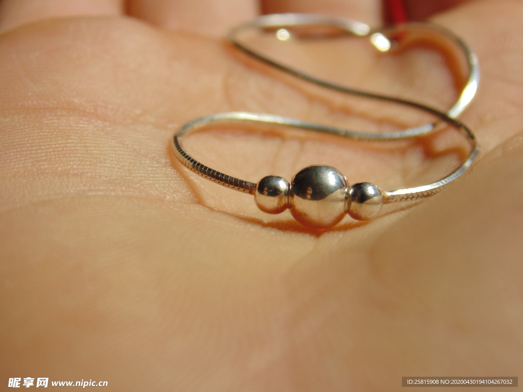 手镯镯子图片