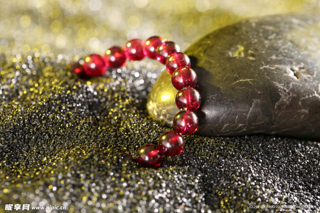 水晶手串手链图片