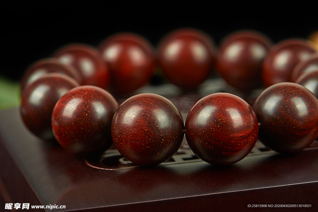 小叶紫檀手串手链图片