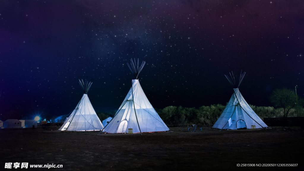 帐篷户外住宿露营图片