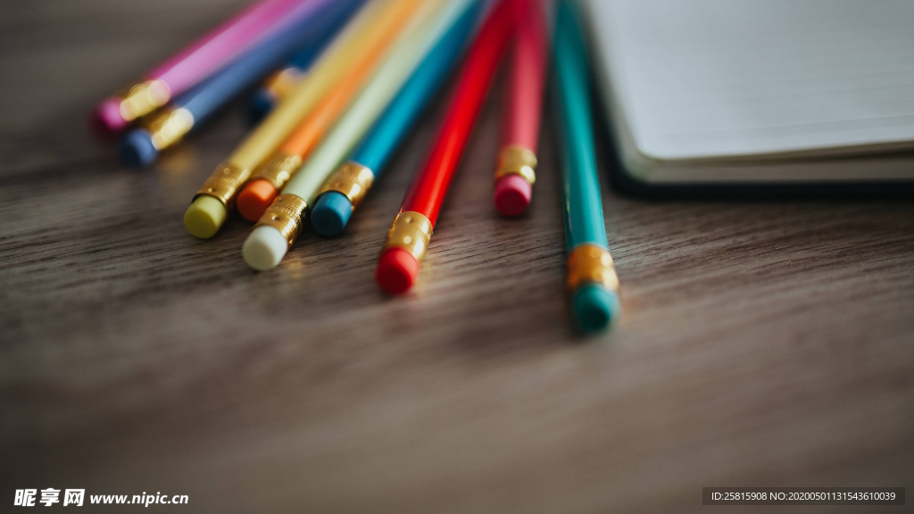 铅笔彩色铅笔图片