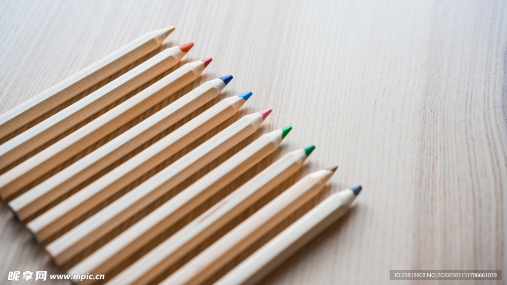 铅笔彩色铅笔图片