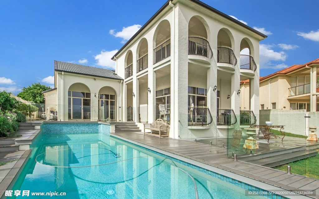 酒店游泳池图片