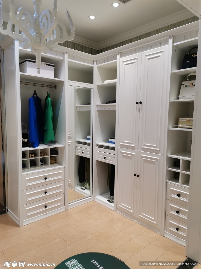 衣帽间 白色衣柜