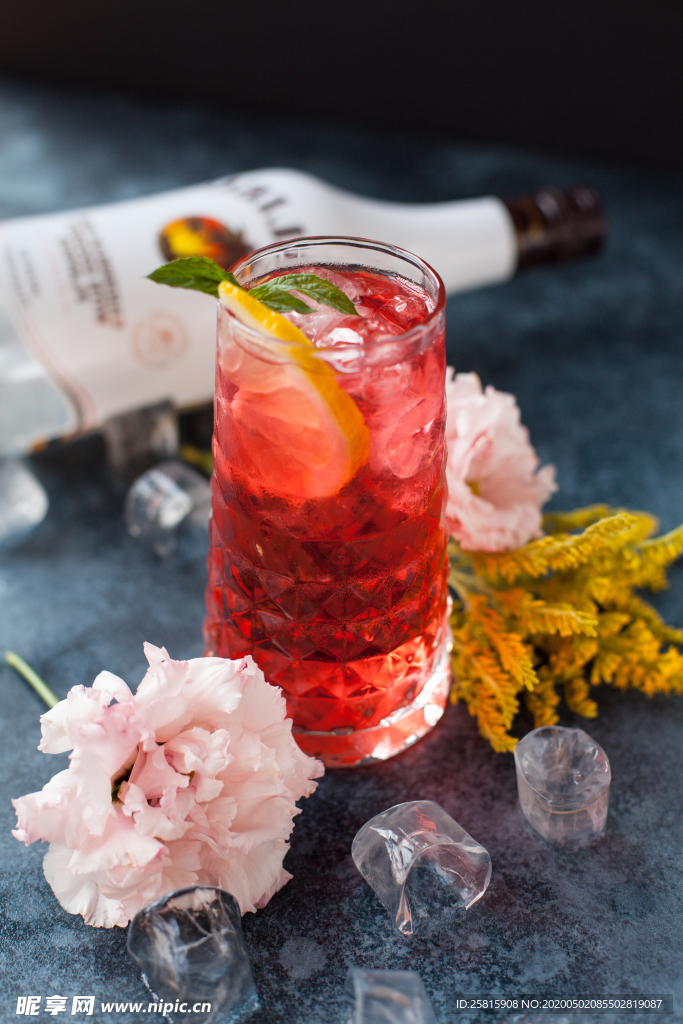 鸡尾酒果汁饮品图片