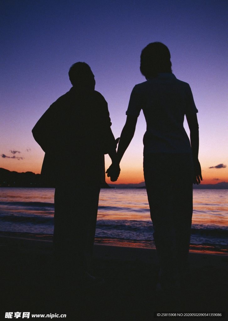 人物剪影轮廓摄影图片