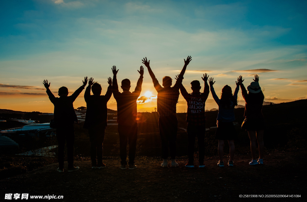 人物剪影轮廓摄影图片