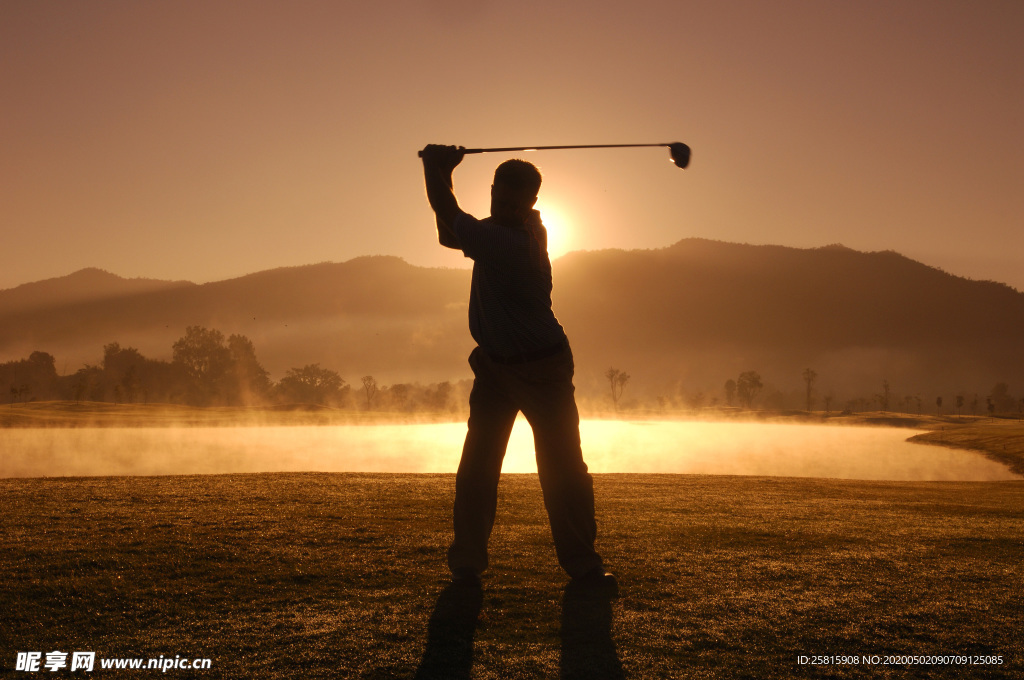 人物剪影轮廓摄影图片