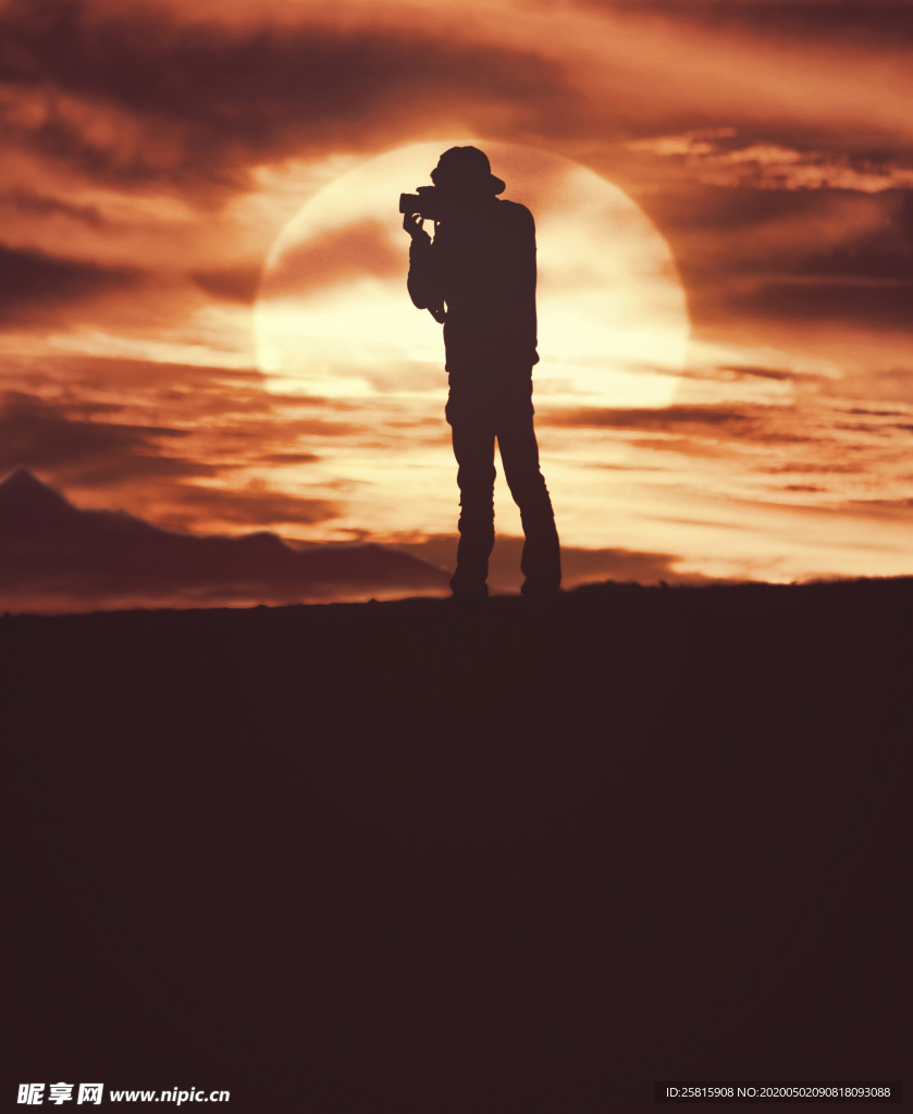 人物剪影轮廓摄影图片