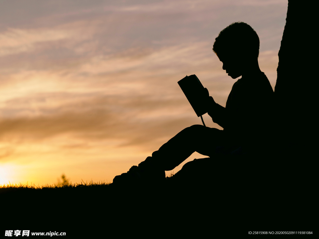 人物剪影轮廓摄影图片