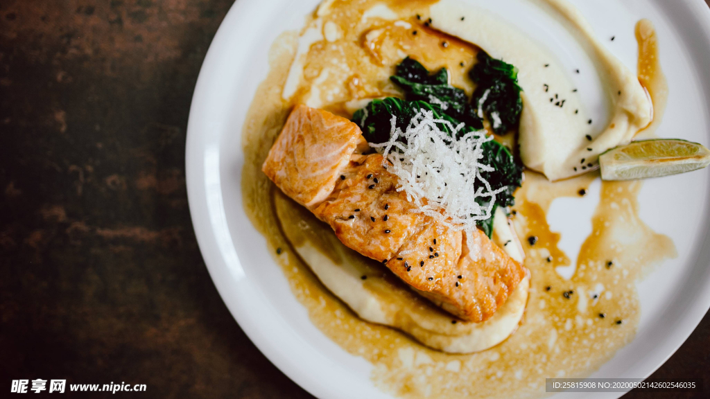 芝士牛肉饭图片