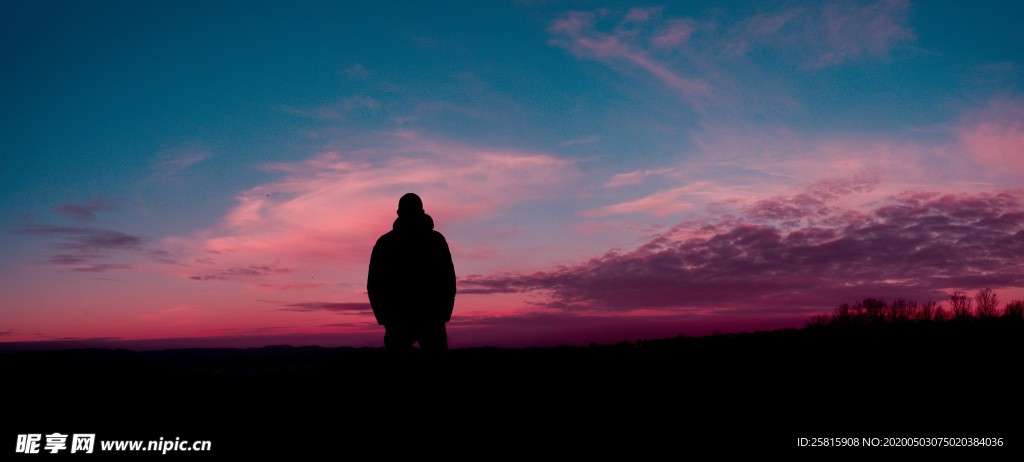 人物剪影轮廓摄影图片