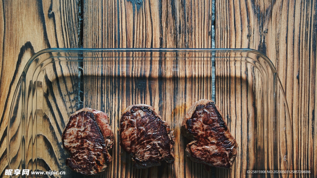 牛排精致美味图片