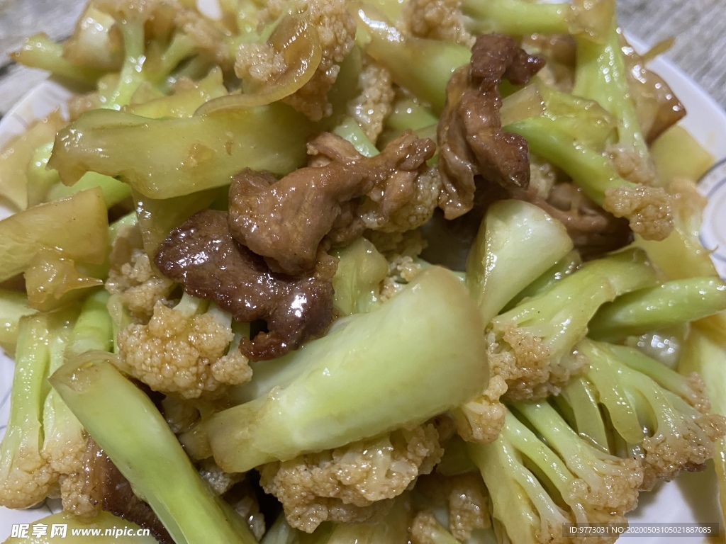 西兰花炒肉