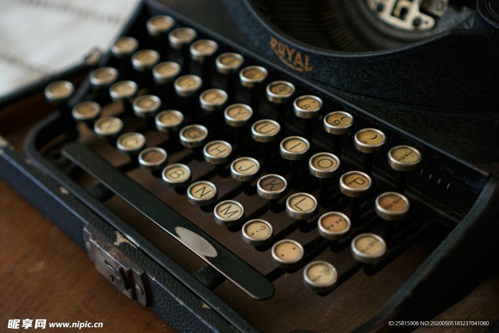 打字机特写图片
