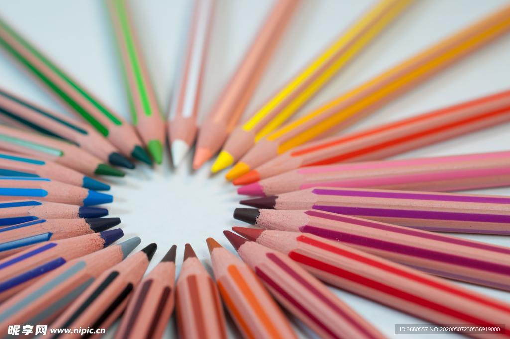 彩色铅笔背景