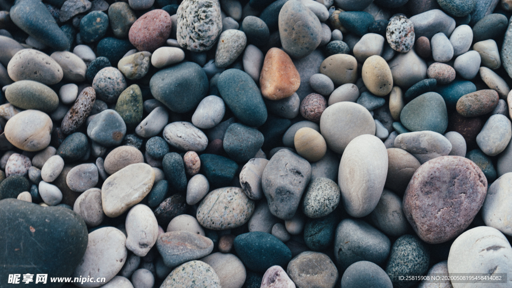 鹅卵石砂石图片