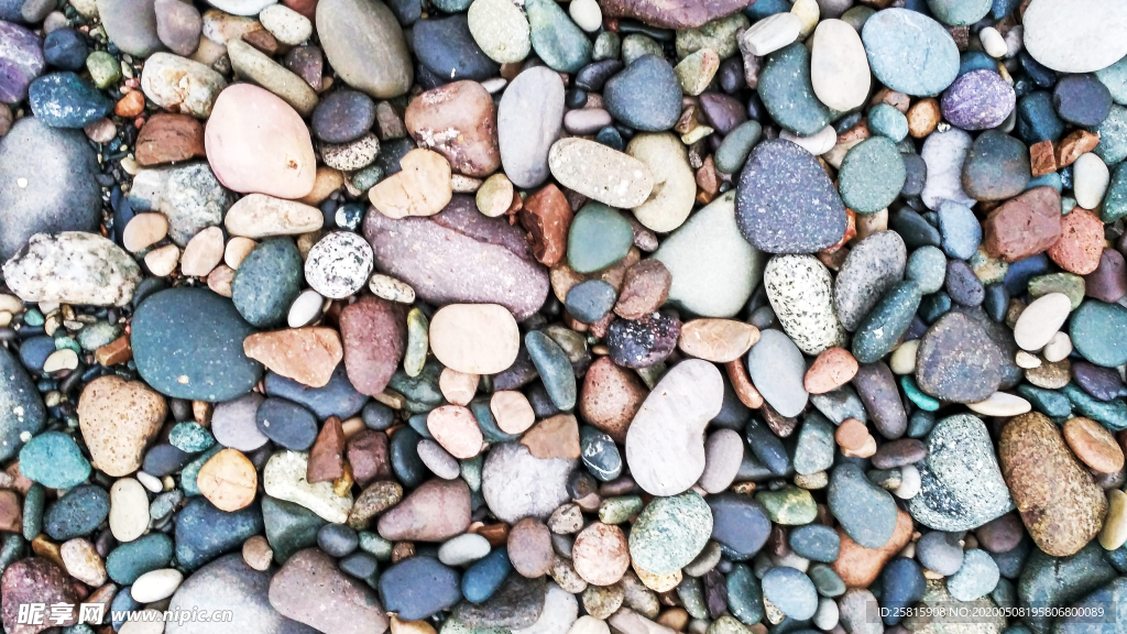 鹅卵石砂石图片