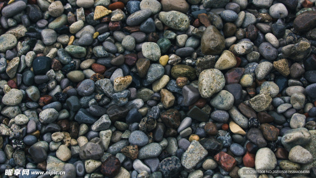 鹅卵石砂石图片