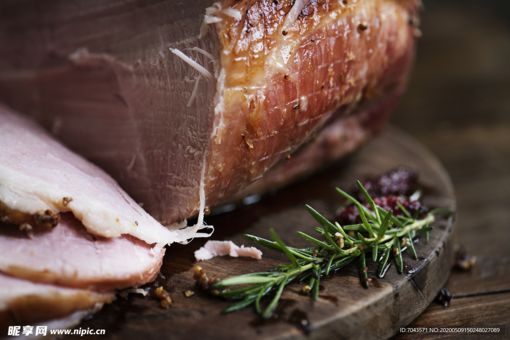 令人垂涎的烤火腿4