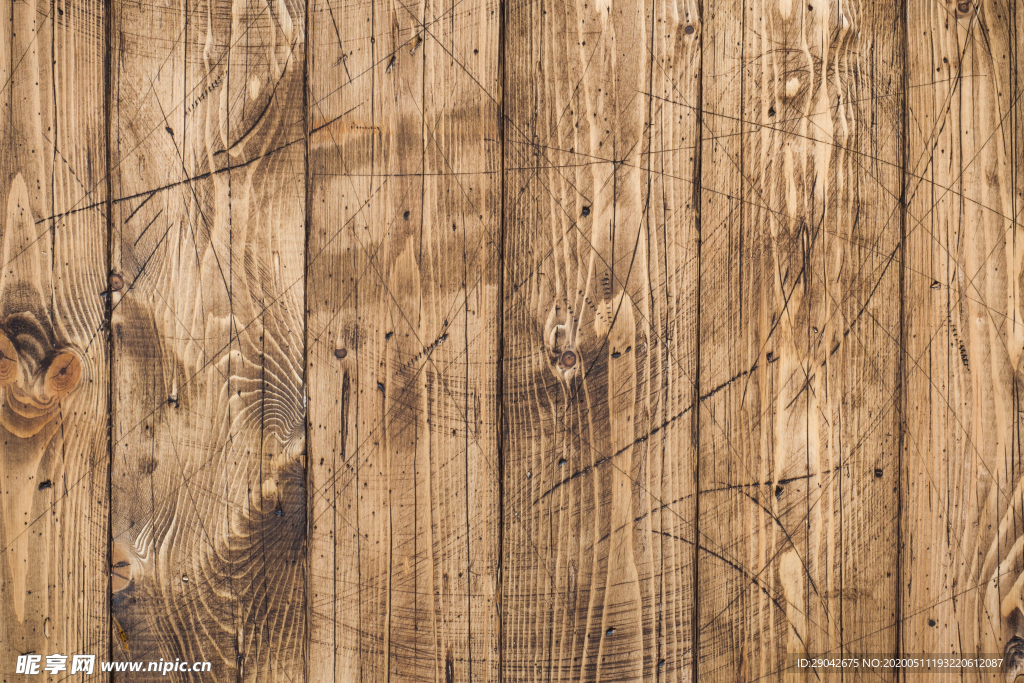 有划痕的木板