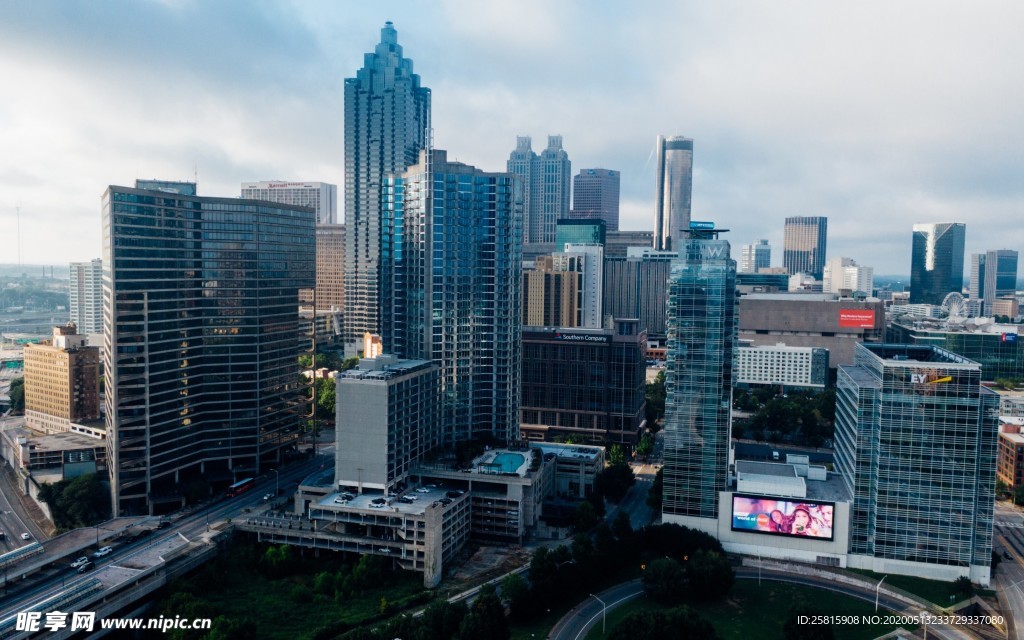 城市现代建筑图片