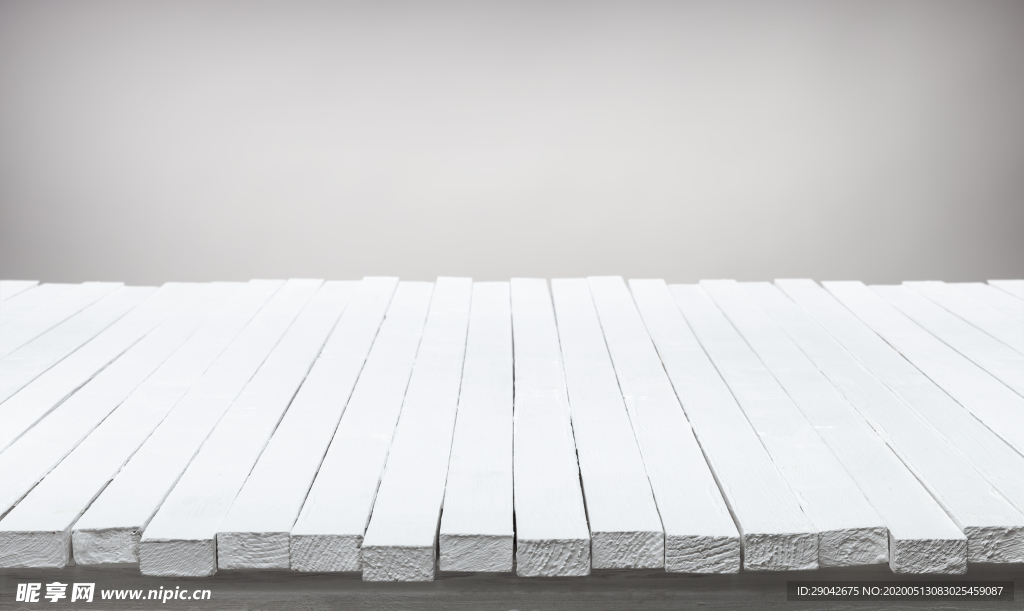 白色木板