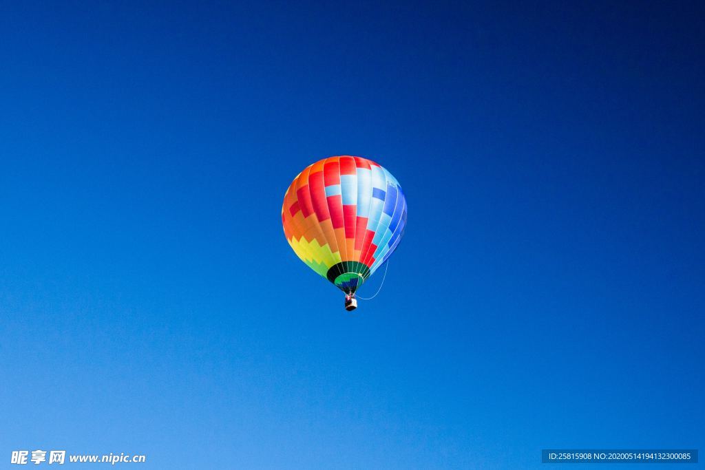 热气球缤纷绚丽图片
