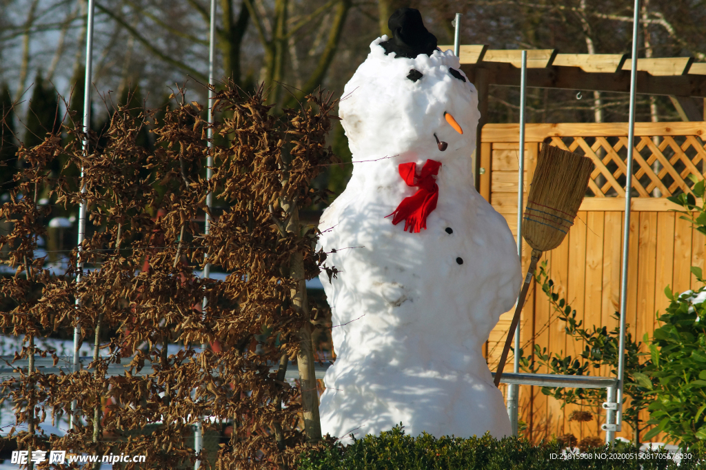 雪人图片