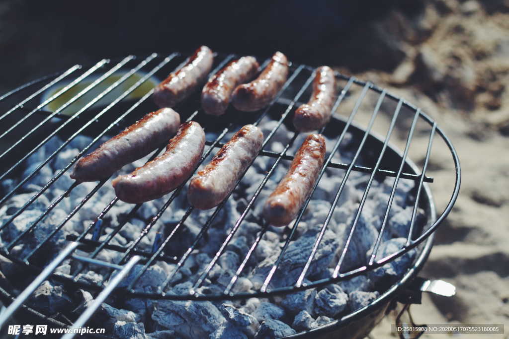 香肠腊肠烤肠图片