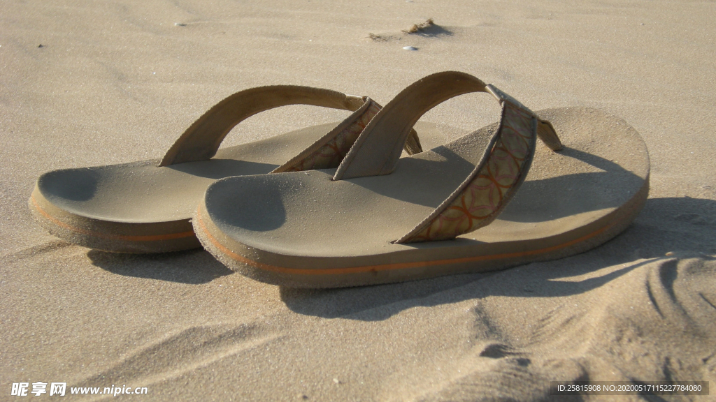 拖鞋人字拖图片