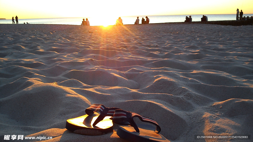 拖鞋人字拖图片