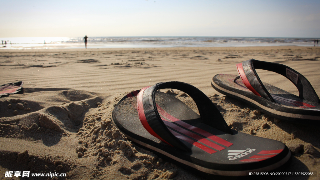 拖鞋人字拖图片