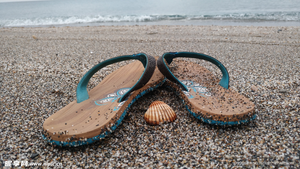 拖鞋人字拖图片