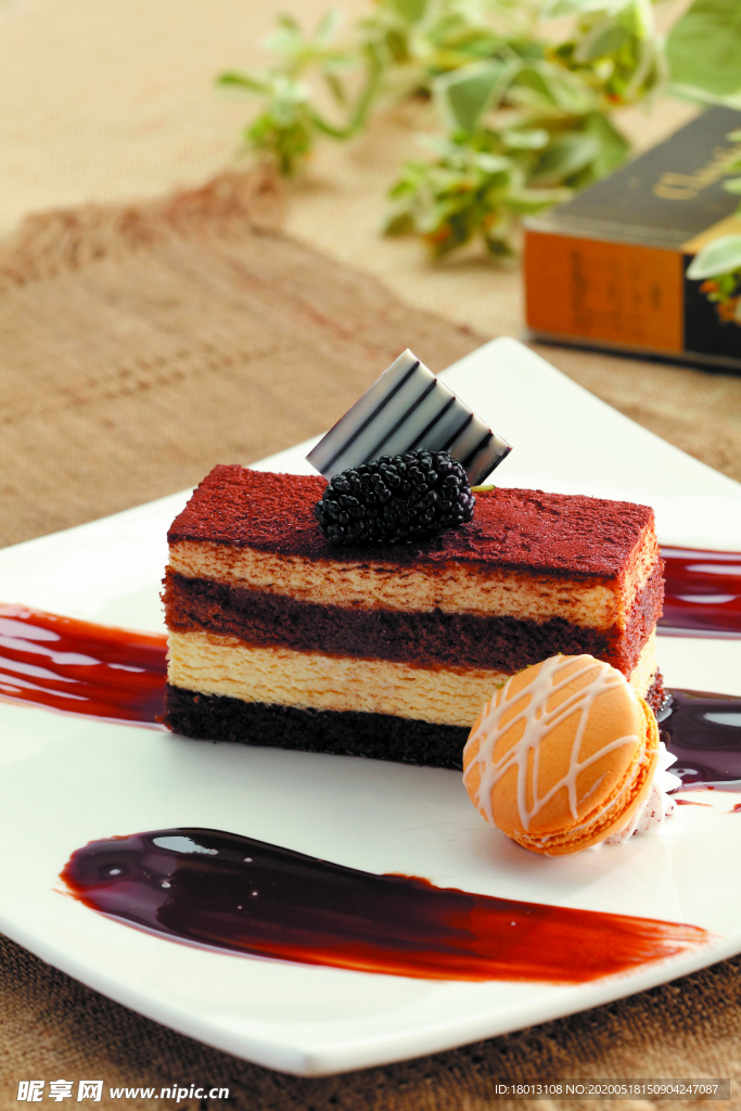 甜点 提拉米苏 蛋糕