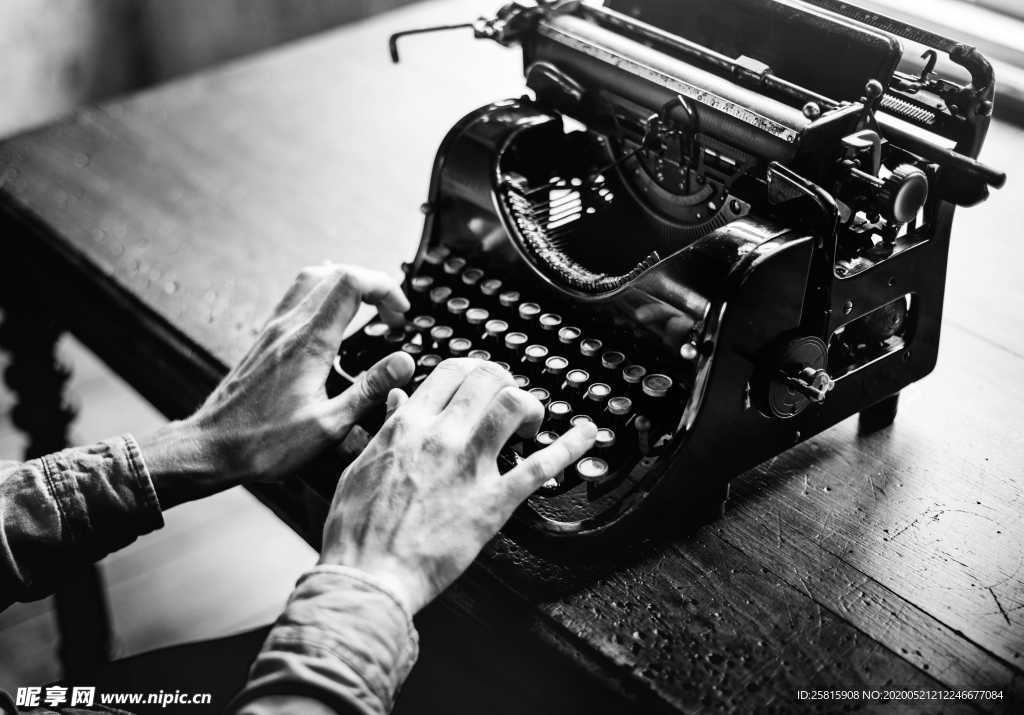 打字机特写图片